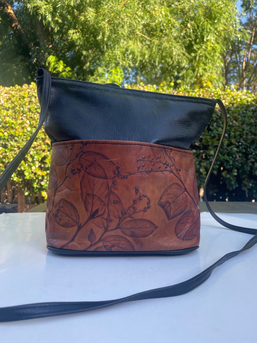 Leaf Leather • Vintage Crossbody Leather Purse